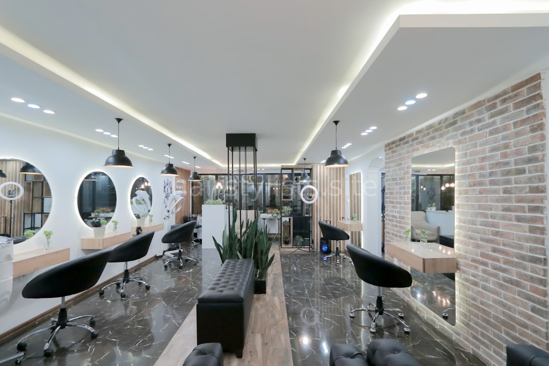 Luxury Salon Hero